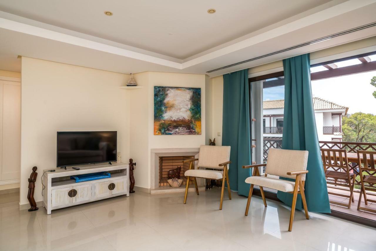 Carob Apartment - By Mayoral Olhos de Agua  Ngoại thất bức ảnh